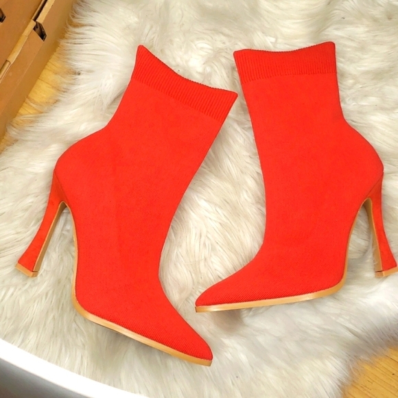Fashion Nova She's A Catch Booties Red 6.5M NEW Sock - Picture 6 of 9